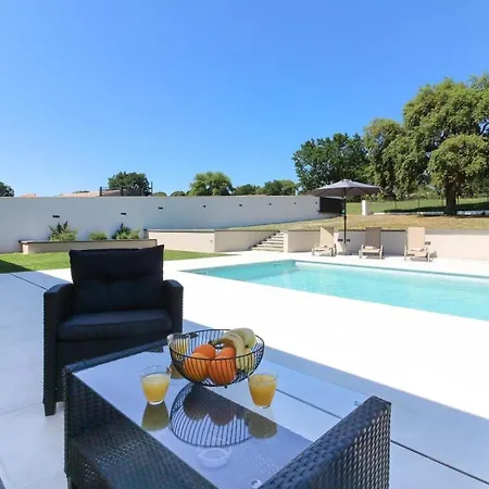 Ferienhaus Mit Privatpool Fuer 6 Personen Ca 130 Qm In Pula, Istrien Istrische Riviera Holiday home