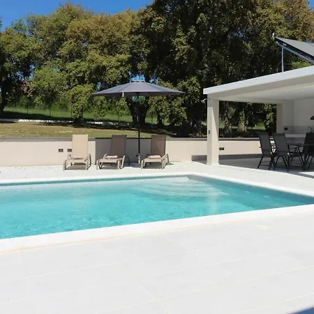 Holiday home Ferienhaus Mit Privatpool Fuer 6 Personen Ca 130 Qm In Pula, Istrien Istrische Riviera Pula