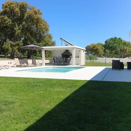 Ferienhaus Mit Privatpool Fuer 6 Personen Ca 130 Qm In Pula, Istrien Istrische Riviera Holiday home